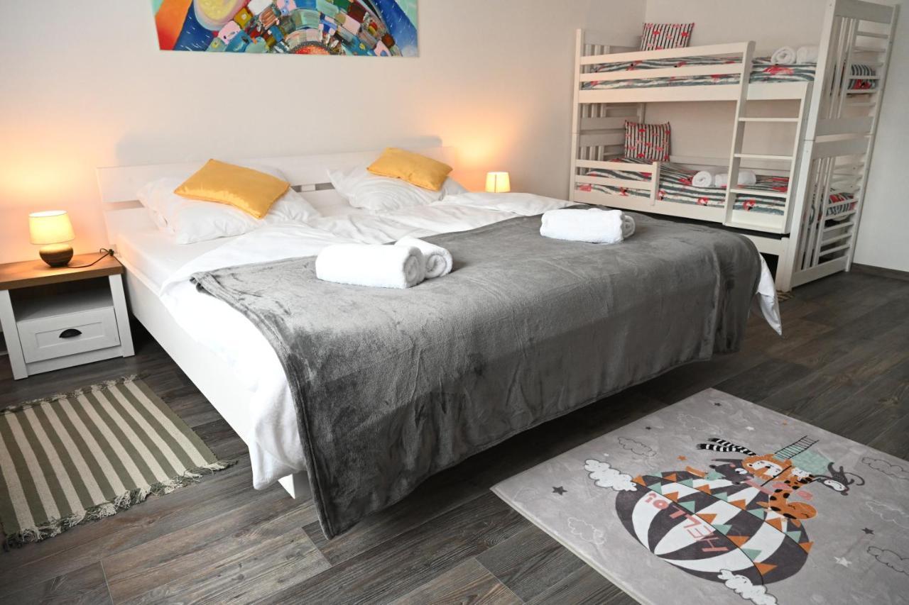 Rodinny Apartman U Broumovskeho Namesti Exterior photo